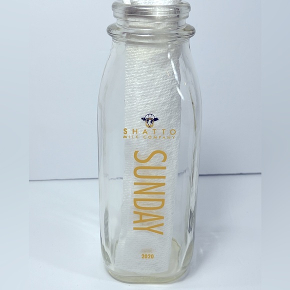 Shatto Milk Sunday Glass Milk Bottle 2020 Kansas City Chiefs Limited Edition - Picture 4 of 12